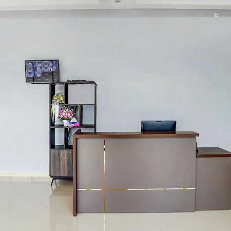 Hotel O Beda Arga Near Rs Royal Prima Ayahanda Медан Екстериор снимка