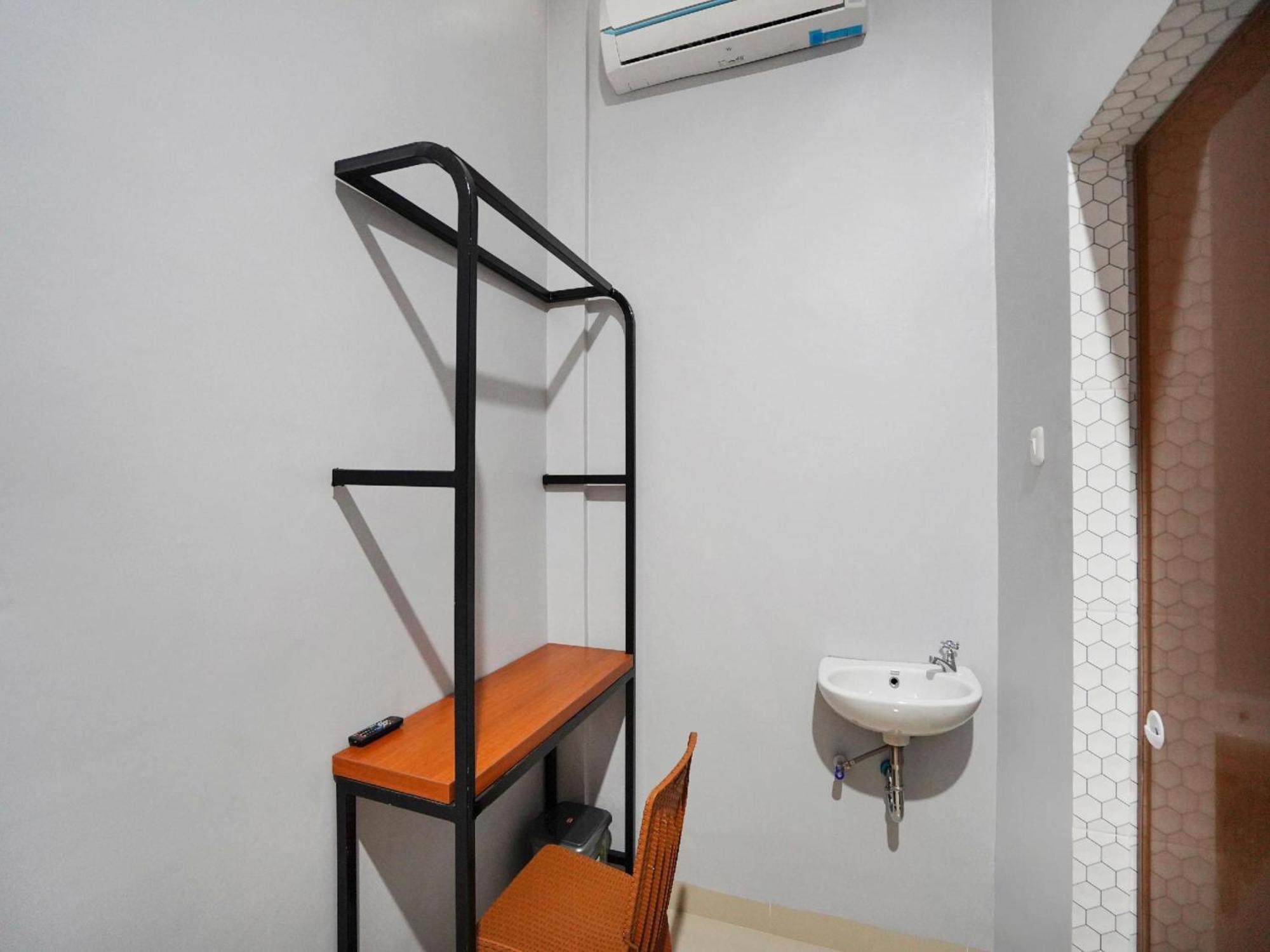 Hotel O Beda Arga Near Rs Royal Prima Ayahanda Медан Екстериор снимка
